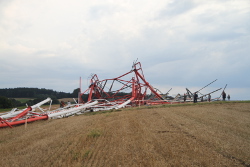 Main antenna on the ground, Aug. 20, 2014.