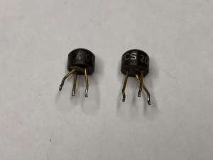 Two of the four silicon transistors. (click to enlarge)