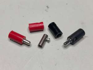 Some 2.6mm banana plugs and sockets used to connect to the SI-8B tube. (click to enlarge)