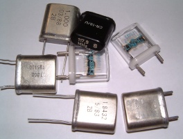 Some HC18 quartz crystals (click to enlarge)