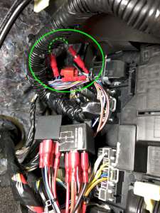 The modified wire for the key in ignition reminder indicated by the green circle: here it has been cut and spliced with a jumper wire so that is can easily be connected and disconnected. (click to enlarge)